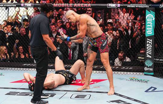 Перейра нокаутировал Анкалаева в реванше и остальные результаты UFC 320