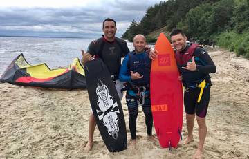 Wladimir Klitschko kitesurfing in Ukraine