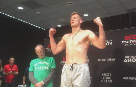 Взвешивание к UFC Fight Night 115: Штруве оказался тяжелее Волкова (видео)