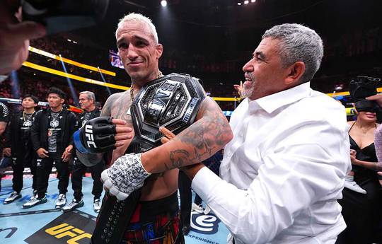 Оливейра завоевал титул BMF и другие результаты турнира UFC 326