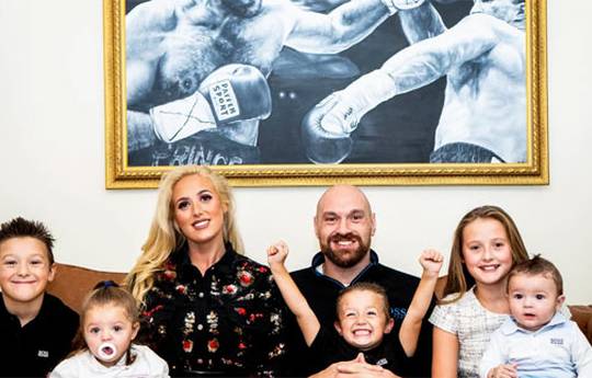 Fury's daughter wins fight for his life, Tyson returns to training