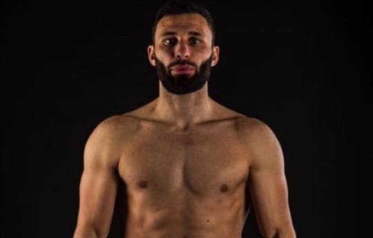 Ein hochdekorierter georgischer Kickboxer unterstützte sein Land, indem er den Weg in die EU aufzeigte