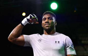 Joshua's promoter believes in a fight with Fury