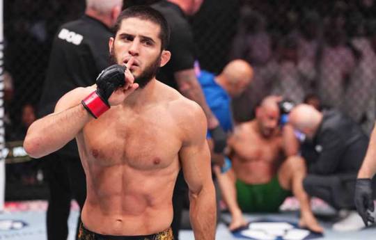 Holland assessed Makhachev's chances of winning a second title