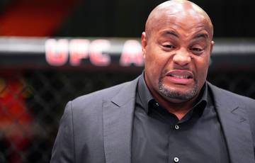 Cormier is sure that Dvalishvili avoids the fight with Sterling not only because of friendship