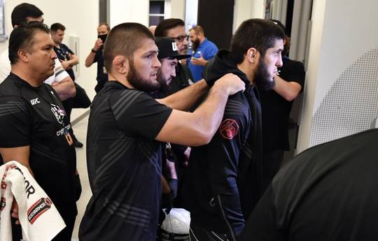 Khabib will fly to the fight between Makhachev and Oliveira