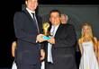 Чемпион мира в супертяжёлом весе по версии WBC Виталий Кличко получил от Всемирного боксёрского совета награду "Чемпион 2009 года"