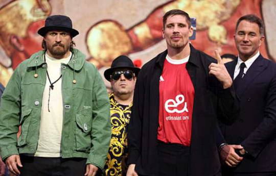 Верхувен получит рекордный гонорар за бой с Усиком