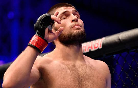 Khabib stops training due to tooth problems