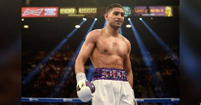 Amir Khan revela que el combate contra Canelo le costó un ojo de la cara: "Me cambió la vida"