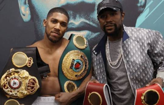 Mayweather is ready to help Joshua to defeat Usyk