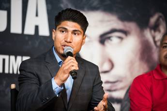 Garcia: "Het Mayweather vs. McGregor gevecht is een vermakelijke show".