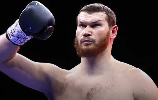Wann findet heute Abend der Kampf Dave Allen gegen Arslanbek Makhmudov statt? Ringwalks, Zeitplan, Streaming-Links