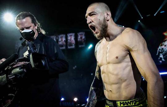 Yaroslav Amosov Signed a Contract with UFC