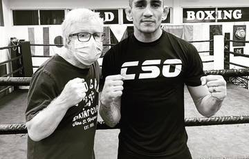 Tony Ferguson starts working with boxing legend (photos)