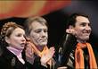Владимир Кличко, Юля Тимошенко и Виктор Ющенко перед 80000 сторонников оранжевой революции