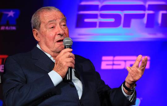 Arum: “I don’t see what could prevent holding Fury Usyk before Ramadan”