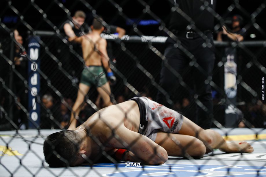 Яир Родригес нокаутировал Чен Сон Джона на последней минуте боя. Фото: MMA Fighting