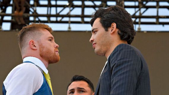 Canelo Alvarez, left, and Julio Cesar Chavez Jr. will square off on May 6 in Las Vegas
