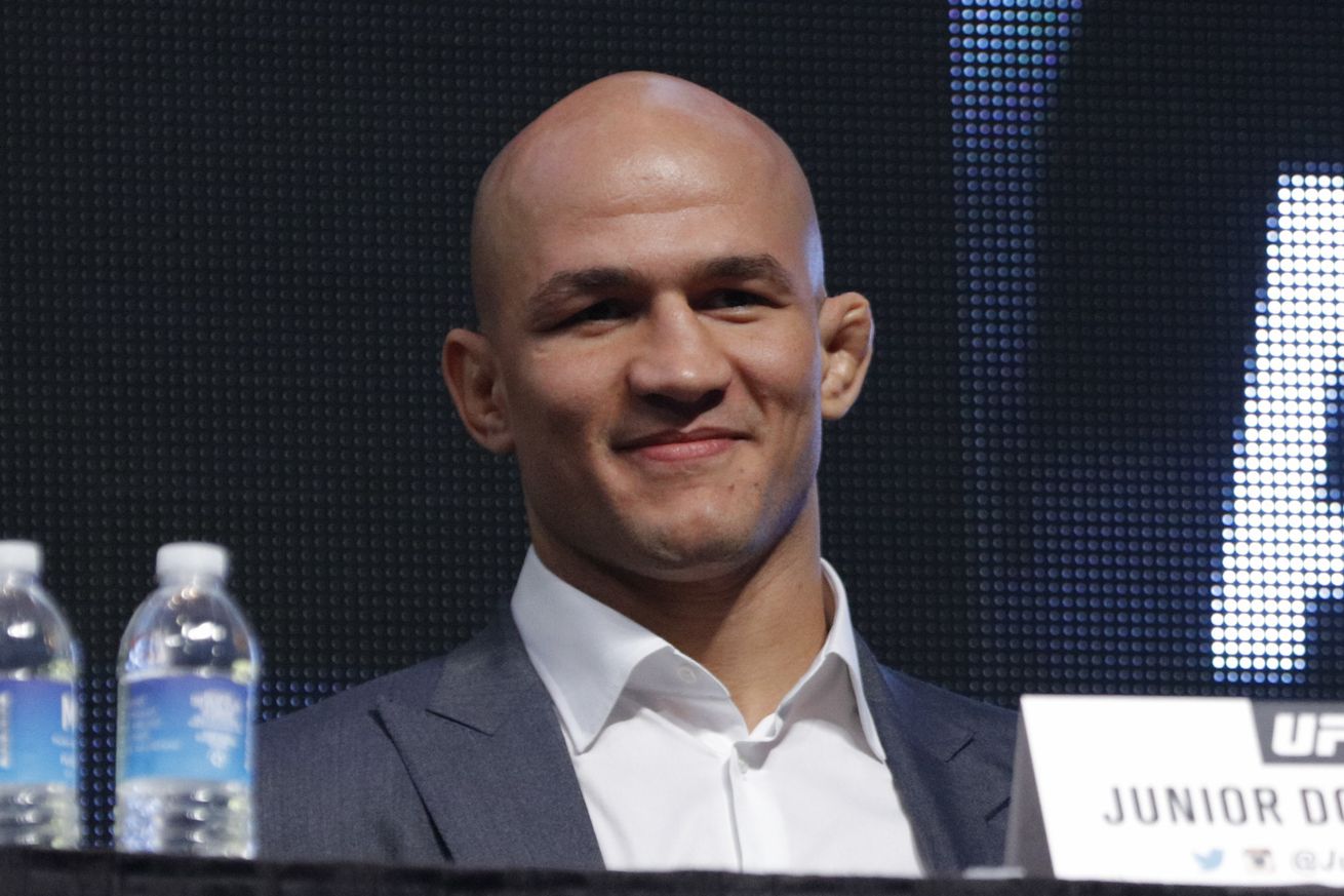 Junior Dos Santos is back!