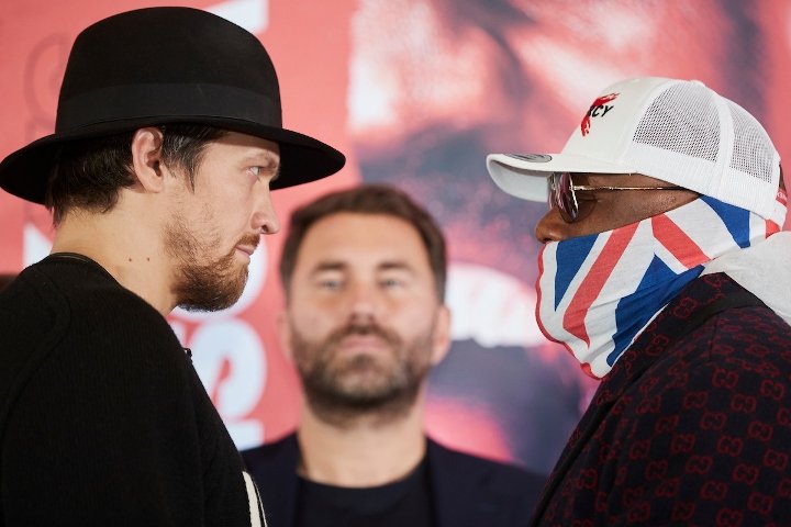 Oleksandr Usyk and Derek Chisora