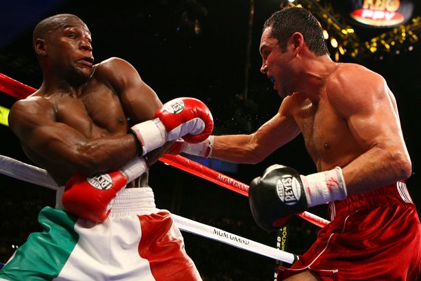 Floyd Mayweather - Oscar de la Hoya