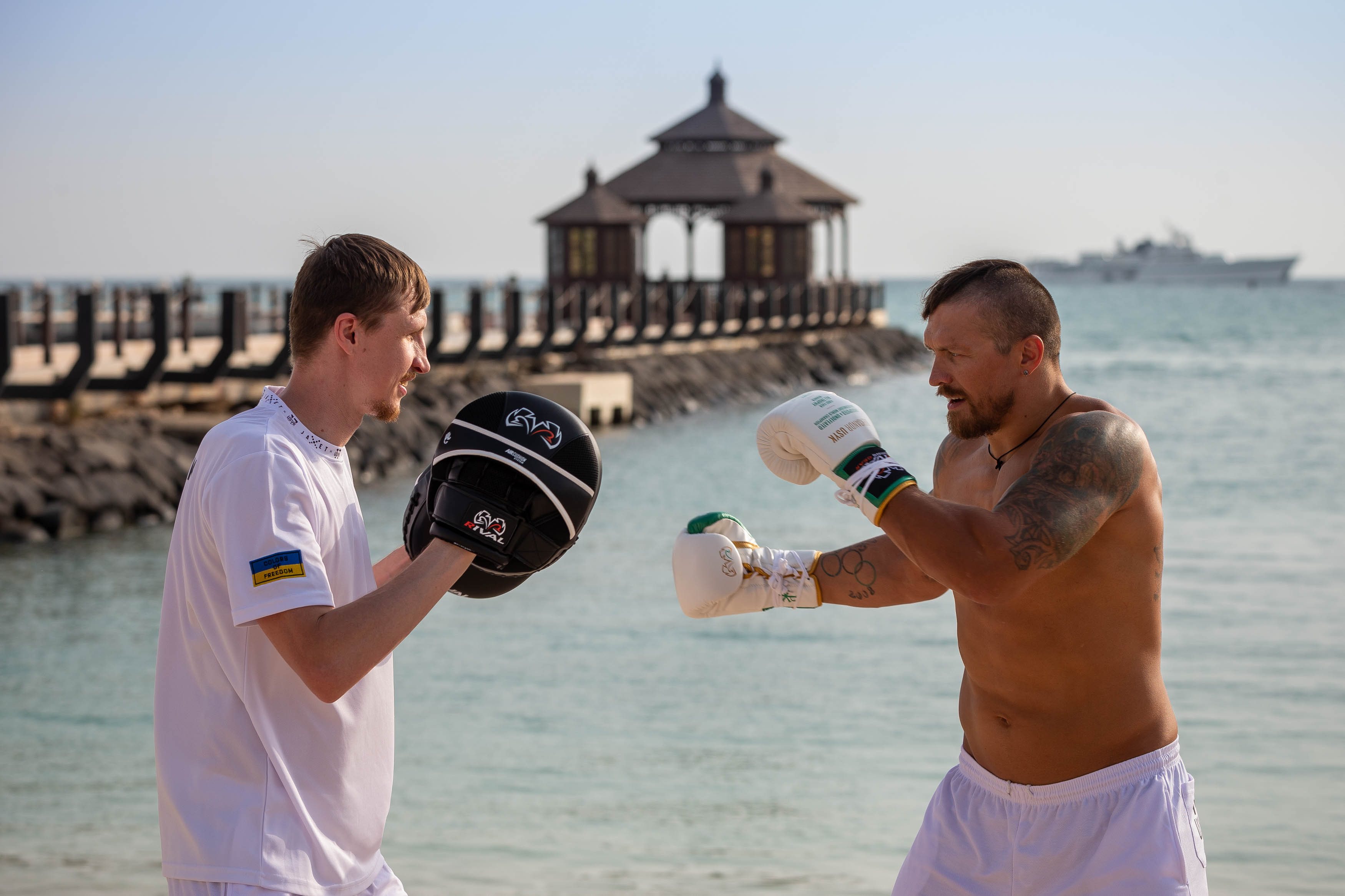 Oleksandr Usyk and Sergey Lapin at a training session for the media in Saudi Arabia