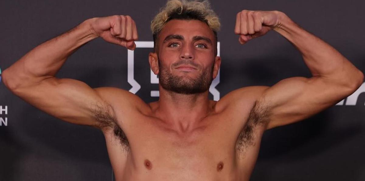What time is Reece Bellotti vs Michael Gomez Jnr tonight? Ringwalks