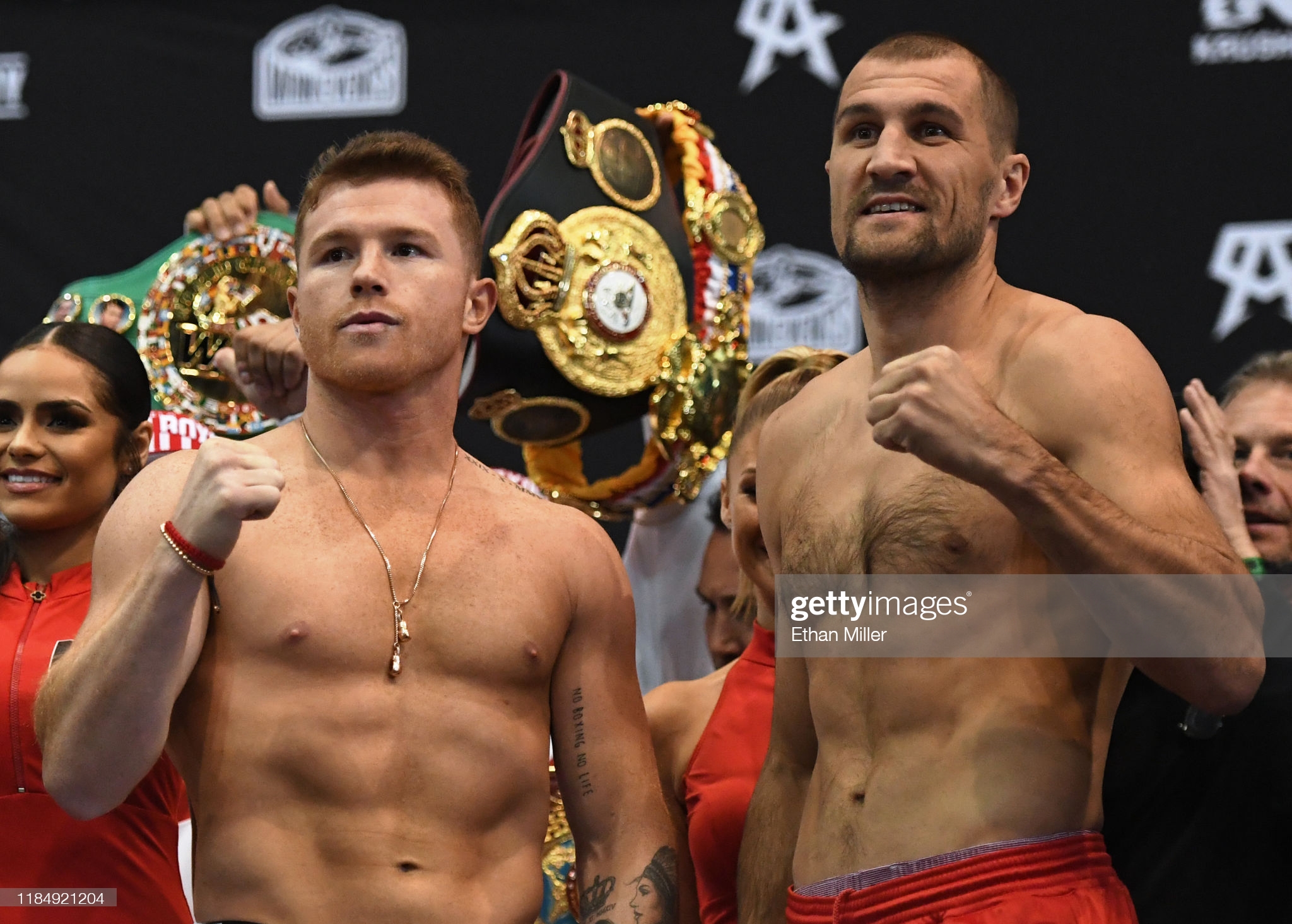 Saul Alvarez and Sergey Kovalev