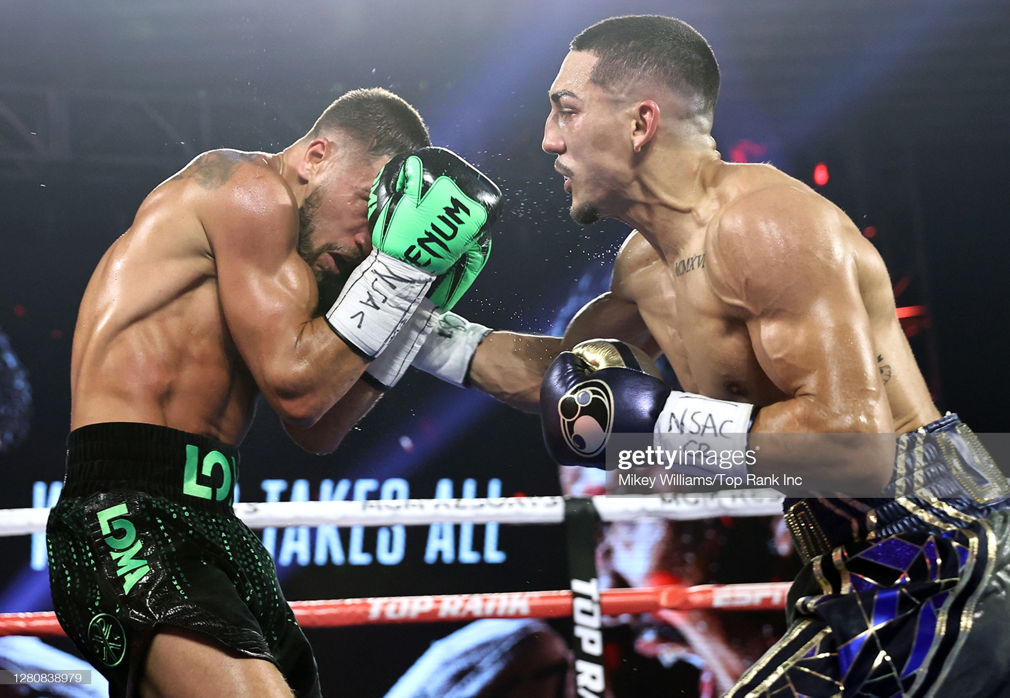 Vasyl Lomachenko vs Teofimo Lopez