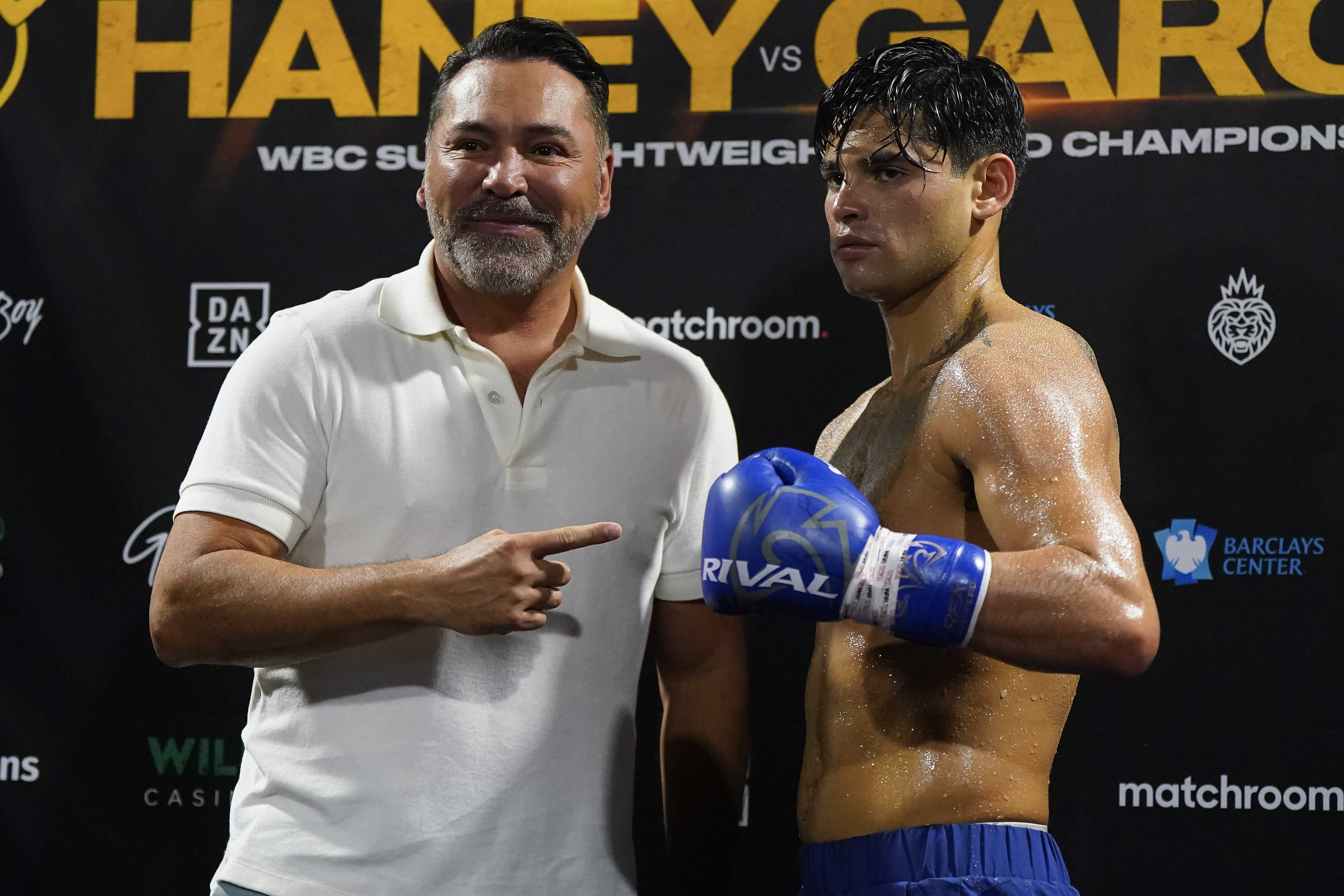 Oscar de la Hoya und Ryan Garcia. Getty Images