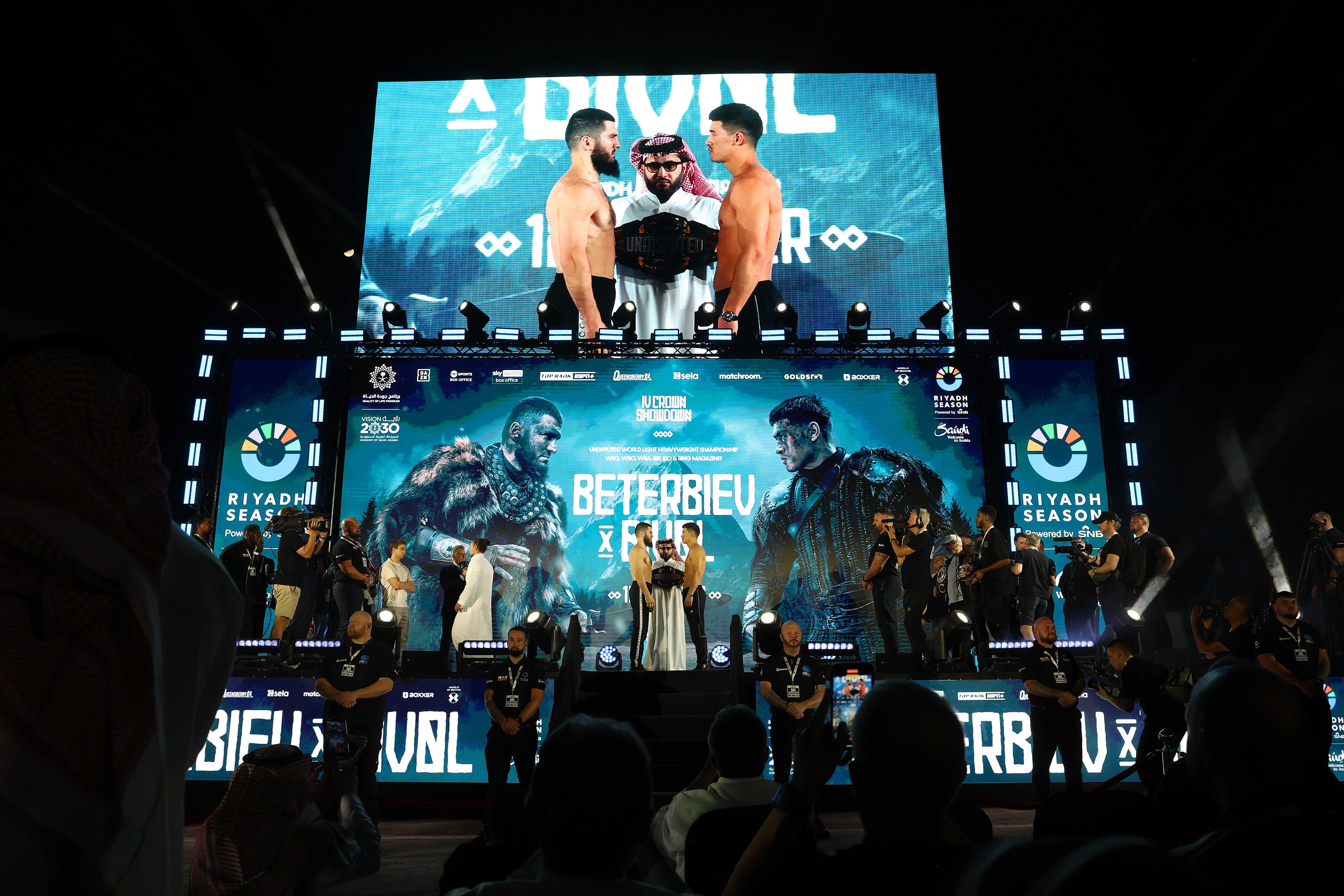 Artur Beterbiev und Dmitry Bivol, Getty Images