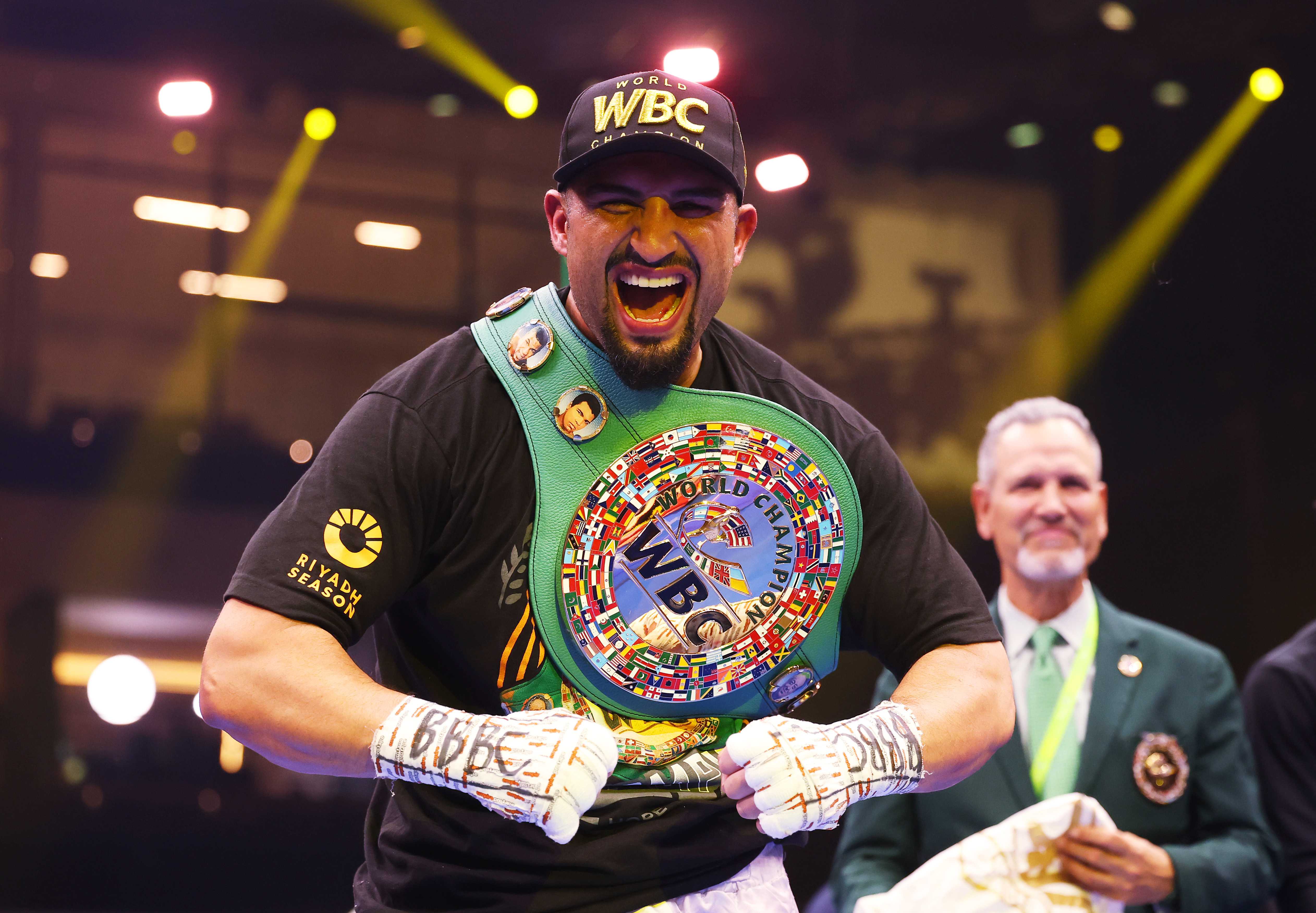 Кабайел зупинив Книбу в третьому раунді