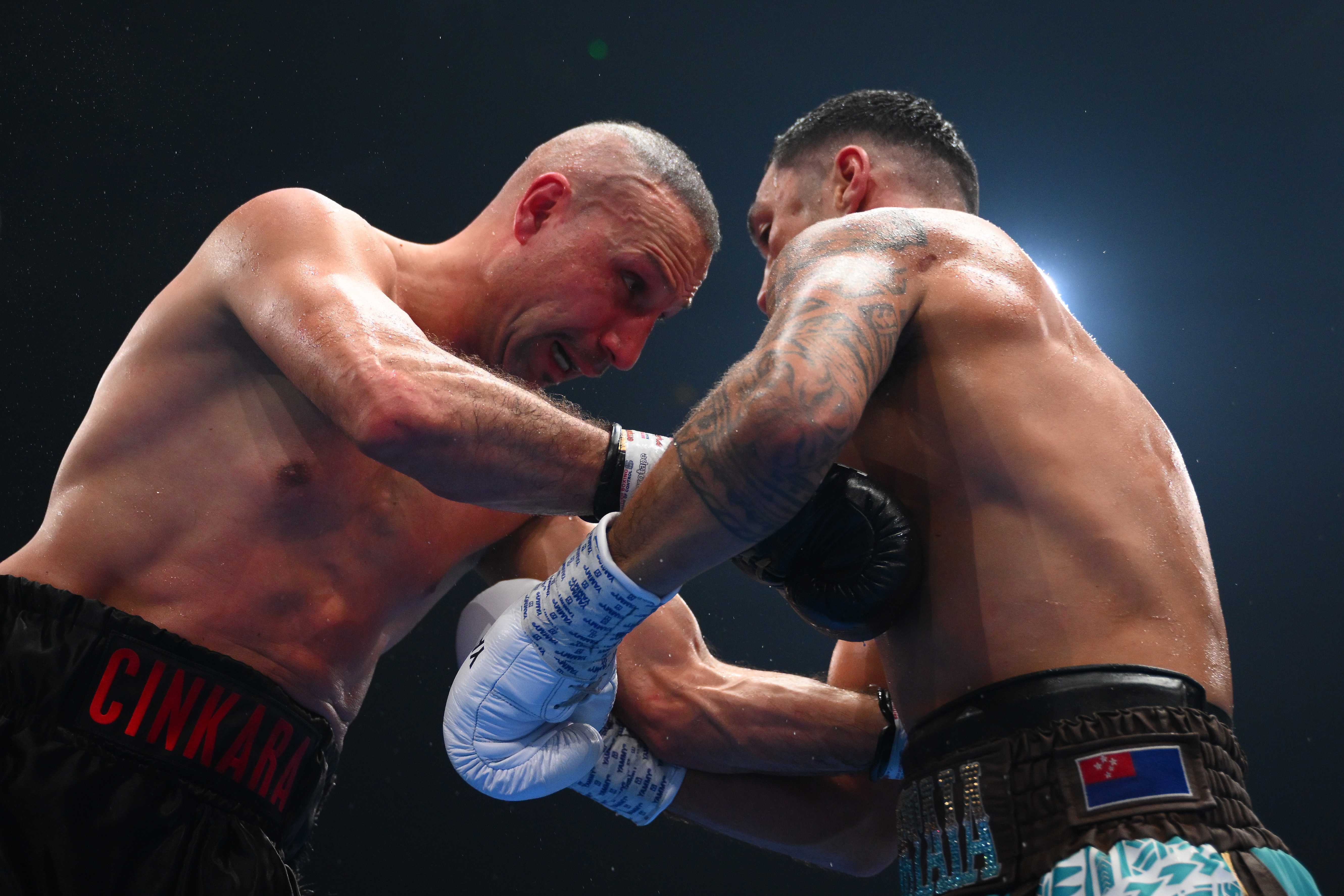 Хусейн Джінкара в бою проти Джая Опетаї 6 грудня в Австралії. Getty Images