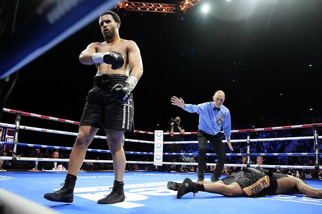 Итаума уверенно разобрался с Франклином