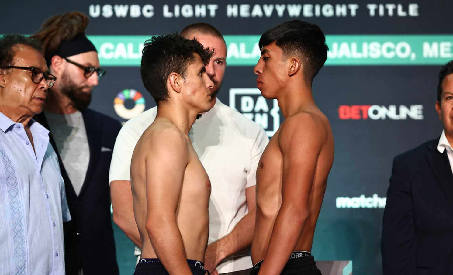 A que horas é Adrian Curiel vs Johan Rubio esta noite? Ringwalks, horários, links de streaming
