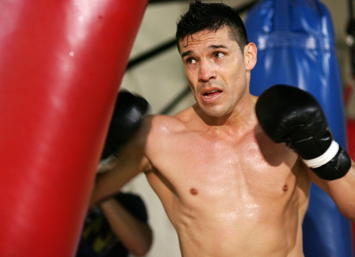 Серхио Мартинес (боксер) - Sergio Martínez (boxer)