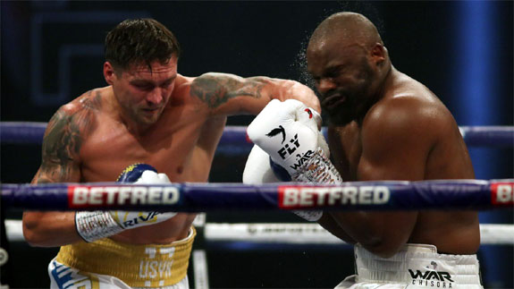 Alexander Usyk in a duel against Dereck Chisora