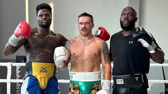 Oleksandr Usyk with his sparring partners